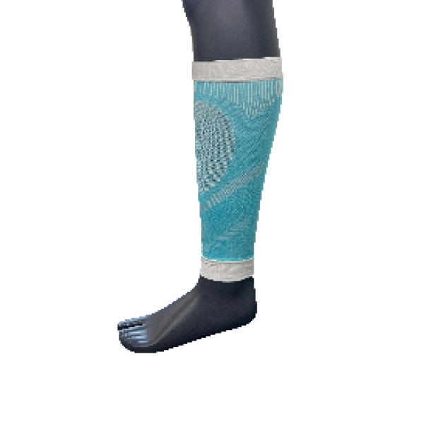Made with breathable microfiber, this calf sleeve ensures temperature control and soft comfort while supporting muscles during sports and daily use.