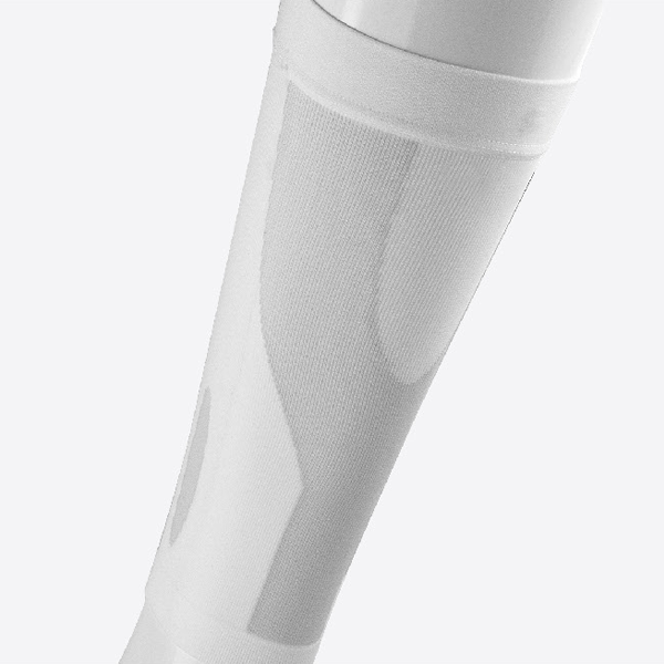 Designed to reduce muscle fatigue, this calf sleeve improves circulation and supports faster recovery after workouts and high-intensity activities.