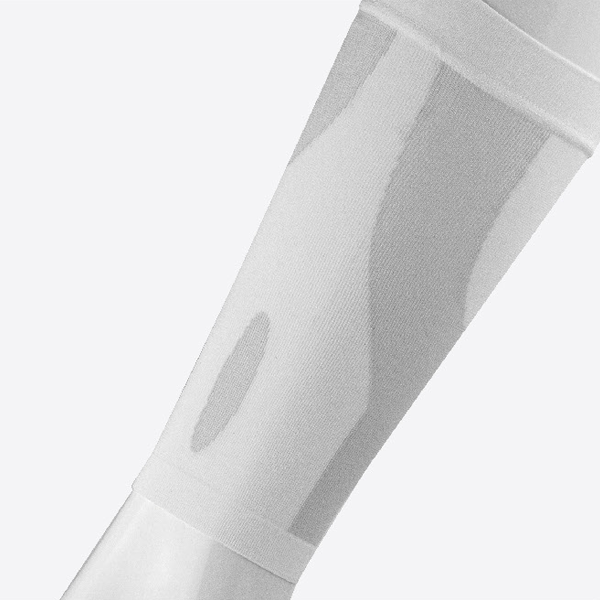 Made with breathable knitted fabric, this calf sleeve offers comfortable support and flexibility for daily wear, sports, and active recovery.
