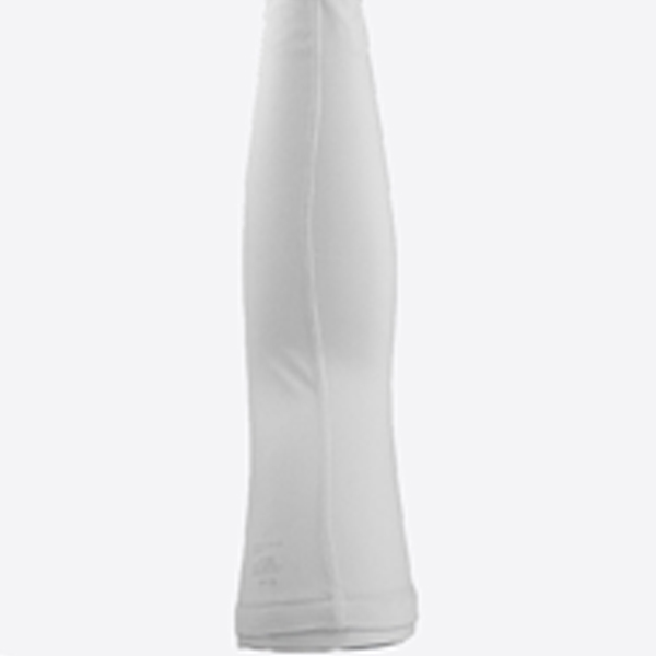 Featuring a secure fit design, this arm sleeve stays in place during movement. It supports a wide range of sports and outdoor activities without slipping or causing discomfort.