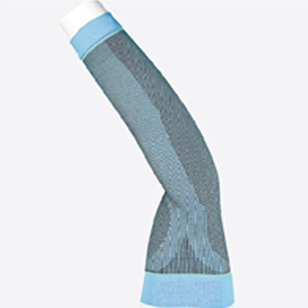 Designed to reduce muscle fatigue, this arm protect supports endurance during workouts. It helps improve athletic performance while maintaining comfort and stability during movement.