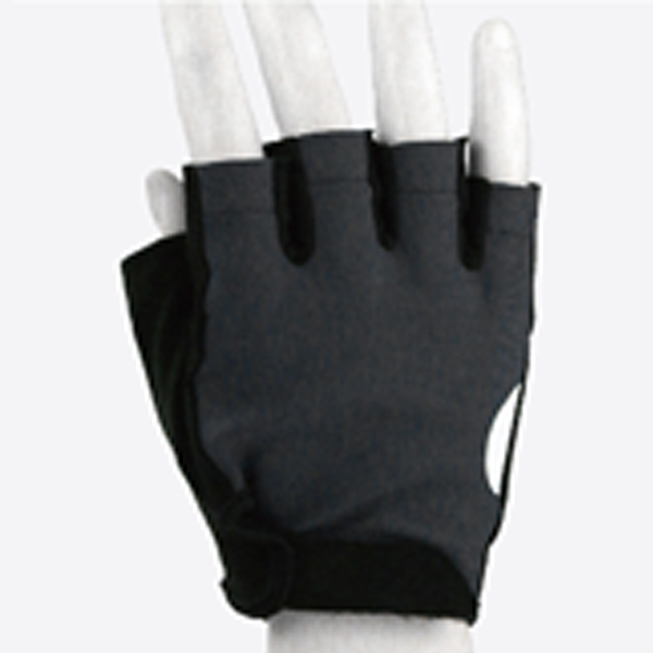 Designed with breathable ventilation, these gloves help keep hands dry and comfortable. They reduce sweat buildup during long training sessions and outdoor sports activities.