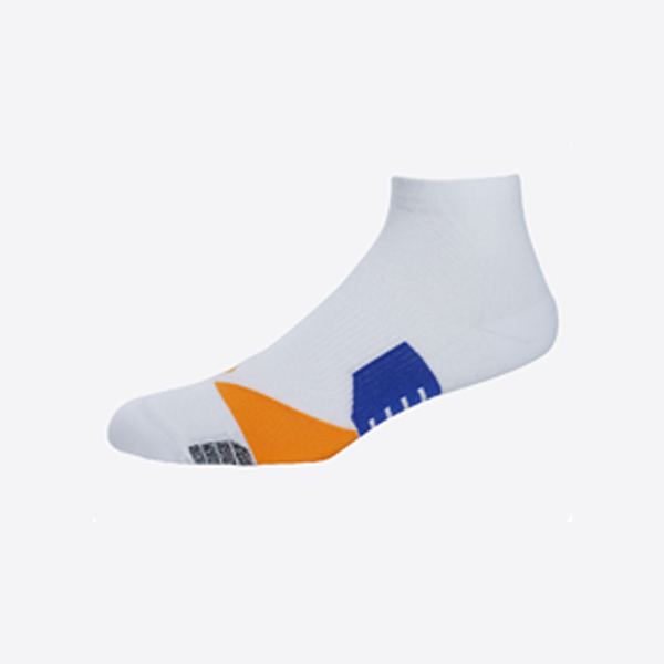 Designed with cushioning support, these running socks help absorb impact and reduce pressure on feet, delivering comfortable performance during training and long-distance runs.