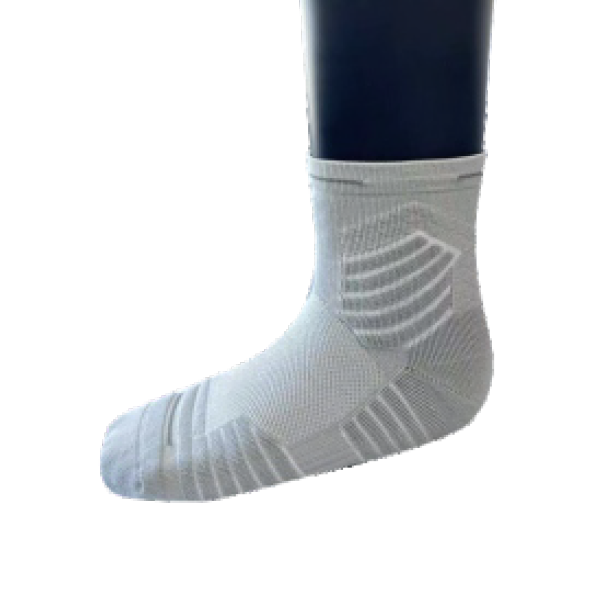 These Anti-slip Sports Socks provide durable cushioning at heel and toes while ensuring a secure grip and stability for various sports and daily wear.