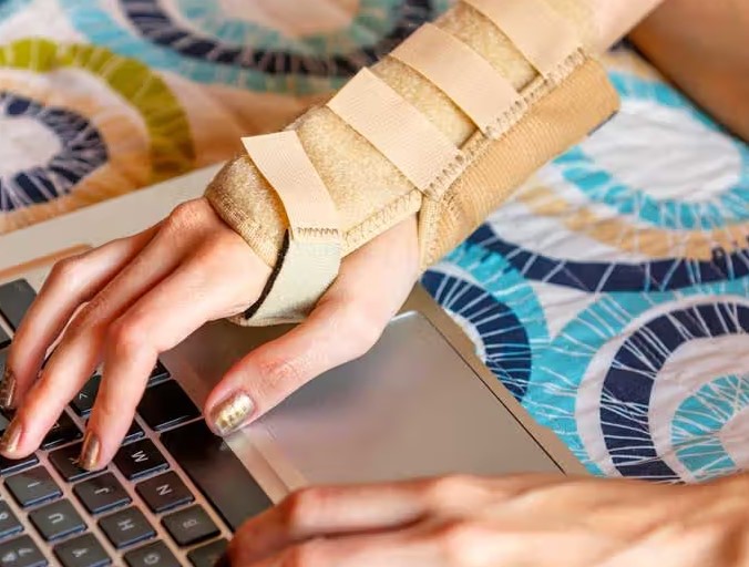 Could a Palm Brace Change How People Manage Wrist Nerve Pain